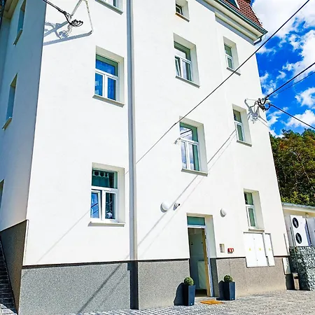 Zabela 69 Apartment *